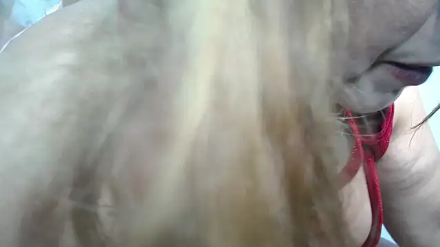 Kazsandraa Chat XXX live