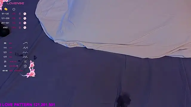 Hollara_Bangg's Live XXX Chat