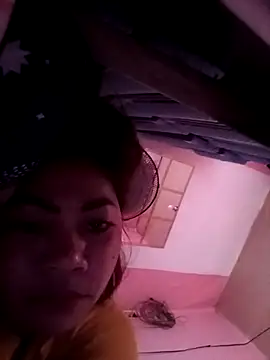 SweetChubbyMommy_02 Show in webcam