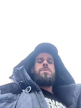 Show modela Guyst049 na web-kameri