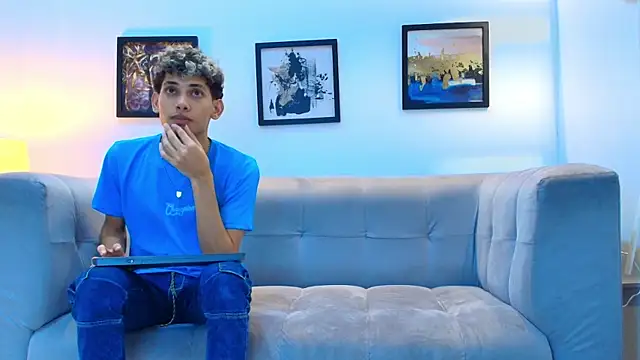 YOUNG_BOYS_HELL's Webcam Show