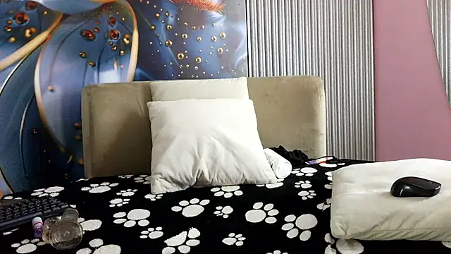 rouxinferno_cr Live XXX-chat