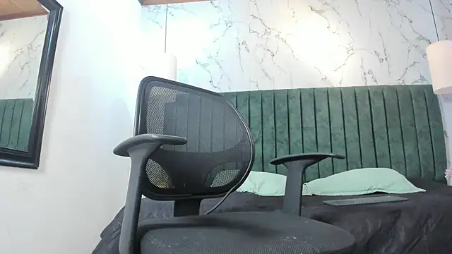 mike_salaz Live XXX Chat