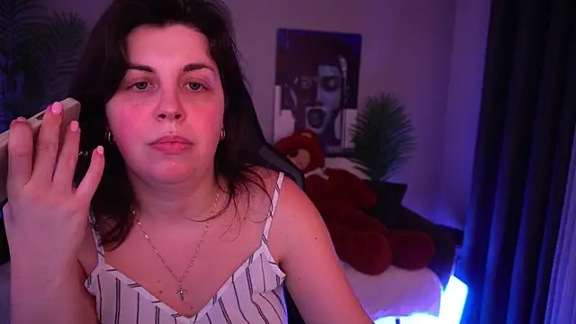 MirandaWong Chat XXX live