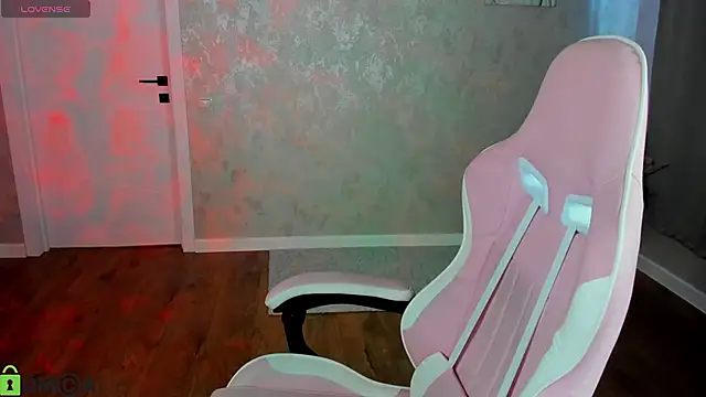 Ella-Ley Live XXX Chat