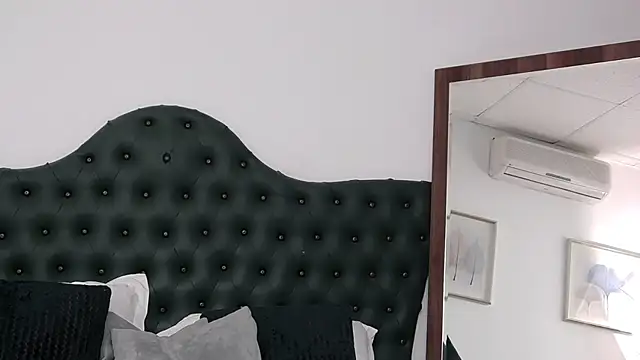 Pokazy przed kamerką – MissRosse