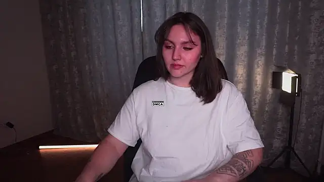 Hoot_owl_cb Adlı Modelin Web Kamerası Şovu