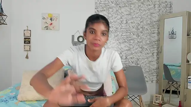 Canhela1: απευθείας συνομιλία ΧΧΧ