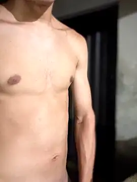 pabloflaquito23 Adlı Modelin Canlı XXX Sohbeti