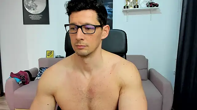 Онлайн чат XXX BrutusK08