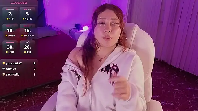 littlee_red Chat XXX in diretta