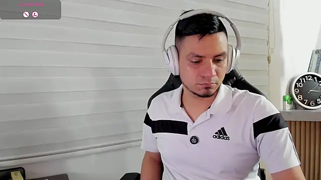 Rick_Adams Live XXX-Chat