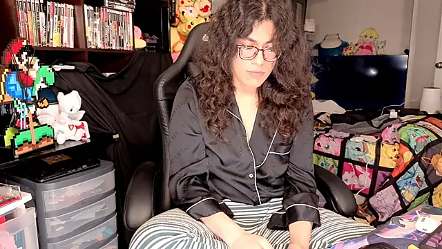 Онлайн чат XXX ShinyCherub