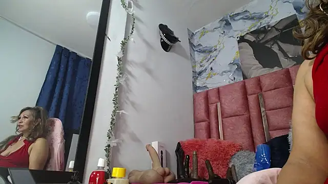 Kazsandraa Live XXX-Chat