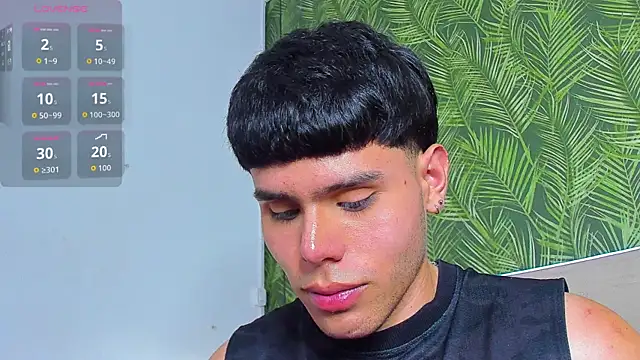 Nathaniel_Park: онлайн-секс-чат