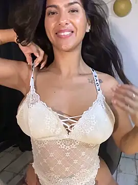 chicachocolate01's Live XXX Chat