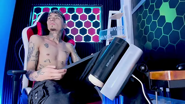 Chat +18 de Max_Hader_ ao vivo