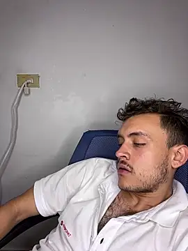 Desmond_Clark Adlı Modelin Web Kamerası Şovu