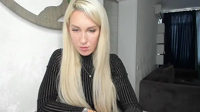 دردشة SherryStone الجنسية المباشرة