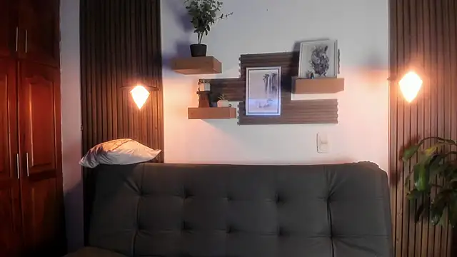 Dina_Carter Adlı Modelin Canlı XXX Sohbeti