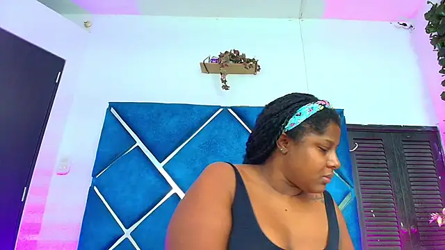 AlexaRousse4u Adlı Modelin Canlı XXX Sohbeti