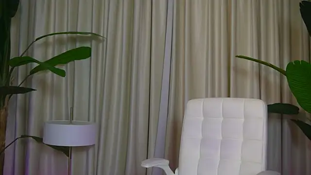 دردشة FoxieJullia الجنسية المباشرة