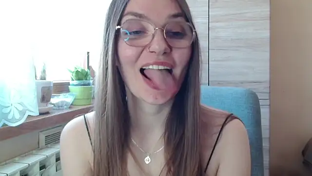 LooveELLYx Chat XXX in diretta