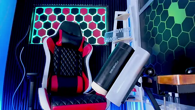 Max_Hader_ Chat XXX in diretta