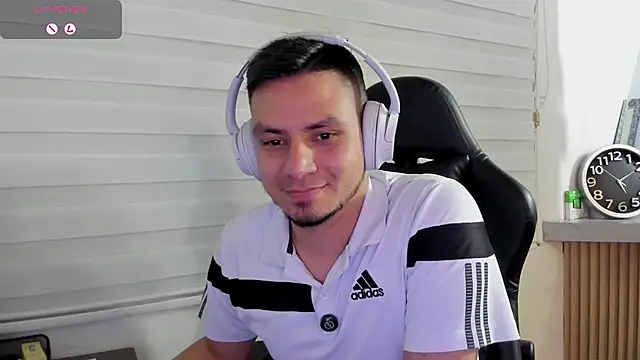 Rick_Adams webkamerás műsora