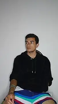 Thick_Cock 网络视讯表演