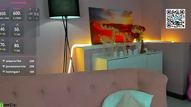 CherryLexi_: διαδικτυακό σόου στην κάμερα