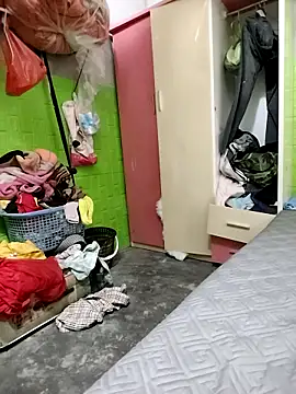 Ruby_Lucy Chat XXX in diretta