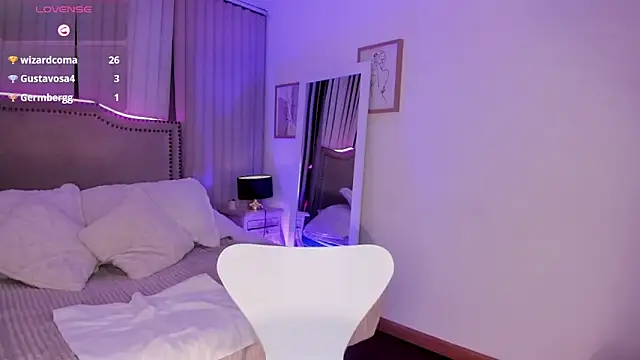 XXX chat uživo modela Bella_ev