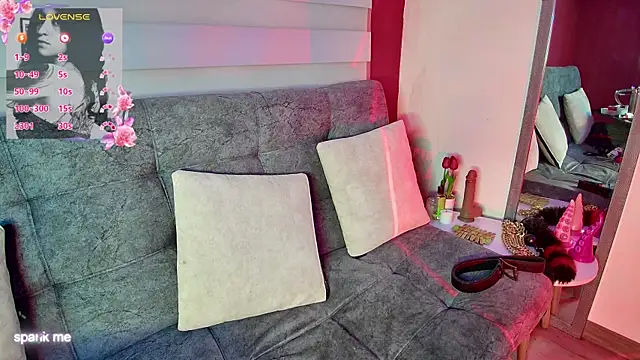 XXX chat uživo modela Roshhell1