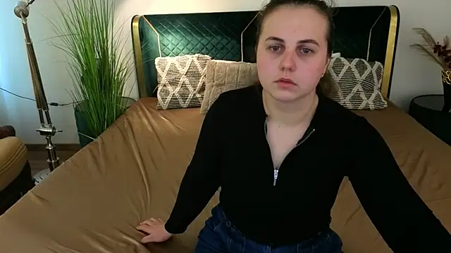 MikaFoxy's Webcam Show