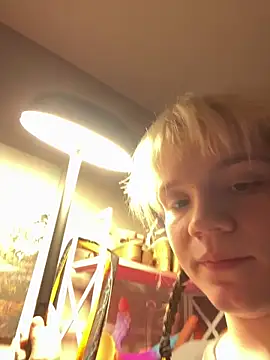 Cutiepiespanks: онлайн-секс-чат