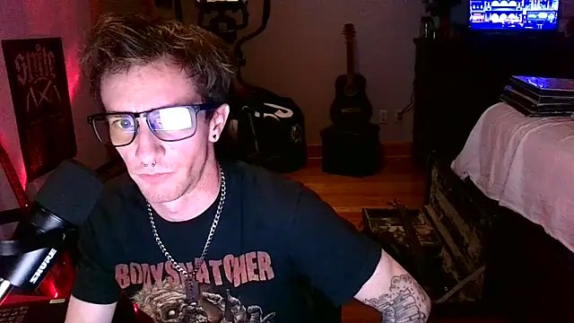 LEVIATHANX666: вебкам-шоу