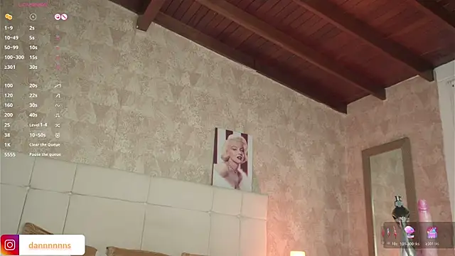 Dans_butthole élő XXX-chatje