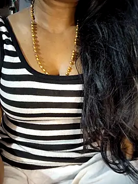 Pertunjukan Kamera Web Ezabelljohn