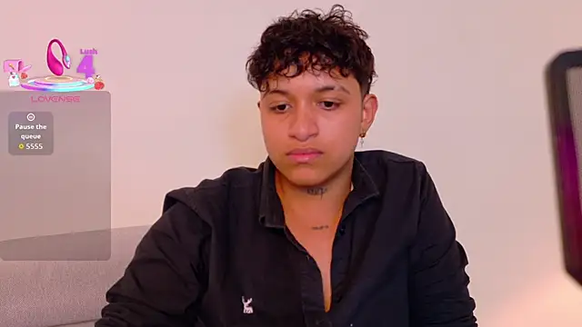 DominickJoness 网络视讯表演