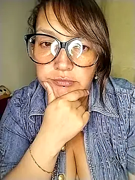 _Saraqueen's Live XXX Chat