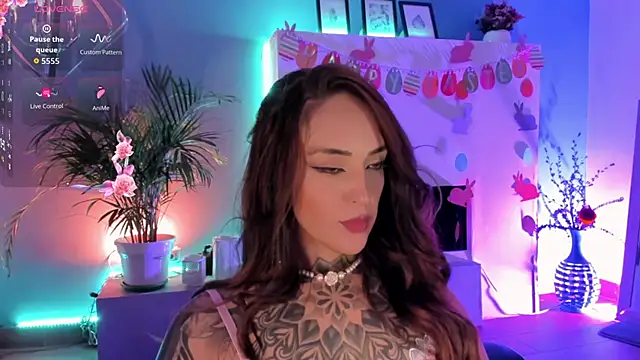 Megan_inked Adlı Modelin Web Kamerası Şovu