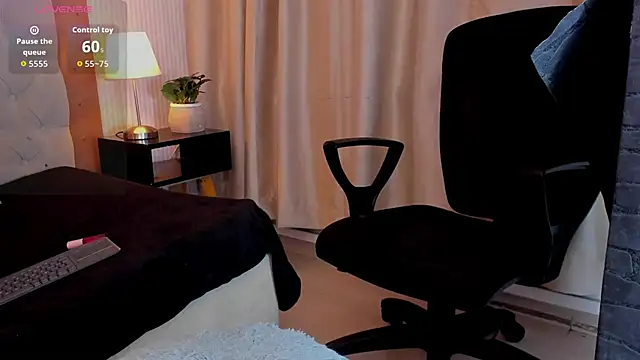 Pertunjukan Kamera Web kaiirox