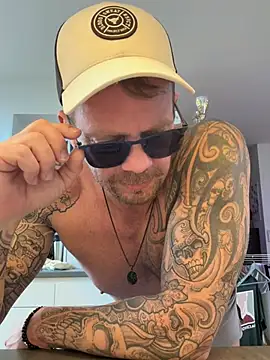 stefhart: онлайн-секс-чат