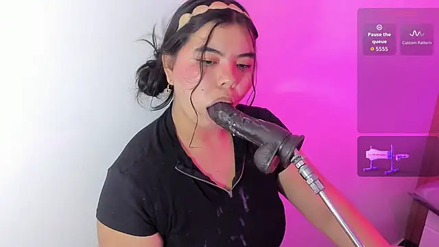 klhoe_boobs 现场XXX聊天