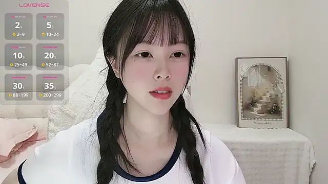 Anna-2005 Chat XXX live