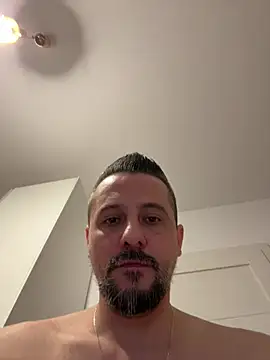 InsaneMattt Adlı Modelin Canlı XXX Sohbeti