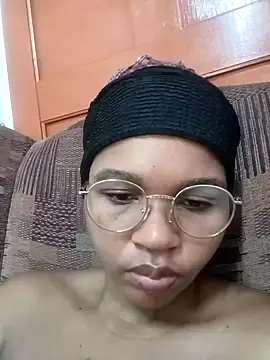 Hotsexyberry222 élő XXX-chatje