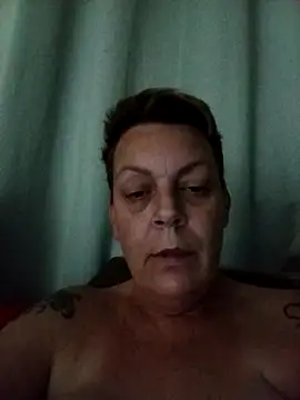 Show de GauchaMilfHot na webcam