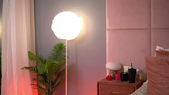 AlmaLuvのライブXXXチャット